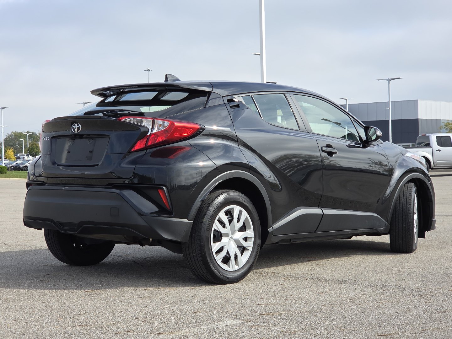 Used 2019 Toyota C-HR LE FWD image 15