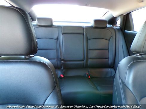 Used 2019 Chevrolet Malibu LT w/ Leather Package image 22