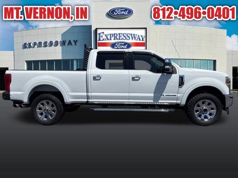 Used 2018 Ford F250 Lariat w/ Chrome Package AWD/4WD image 4