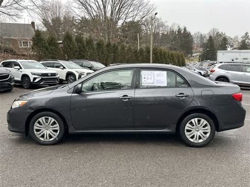 Used 2009 Toyota Corolla XLE image 2
