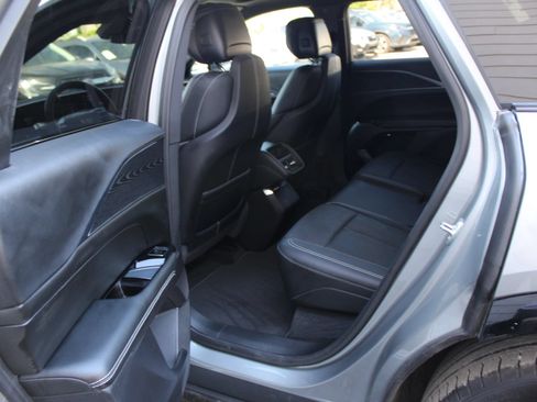 Used 2025 Cadillac Lyriq Sport AWD/4WD image 19