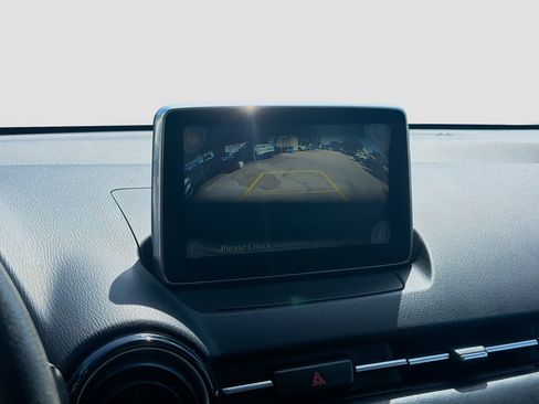 Used 2018 Toyota Yaris iA FWD image 11