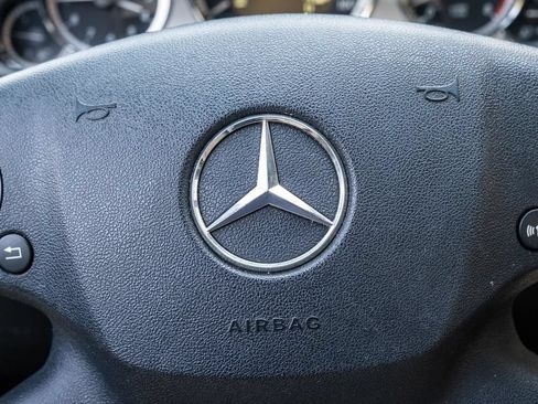 Used 2011 Mercedes-Benz E 350 4MATIC Sedan image 22