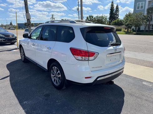 Used 2013 Nissan Pathfinder SV image 6