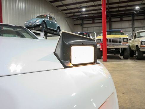 Used 1992 Pontiac Firebird Formula RWD image 34