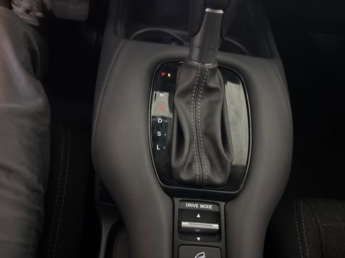 Used 2025 Honda HR-V LX image 48