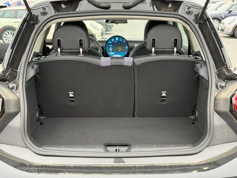 Certified 2025 MINI Cooper 2-Door Hardtop FWD image 23