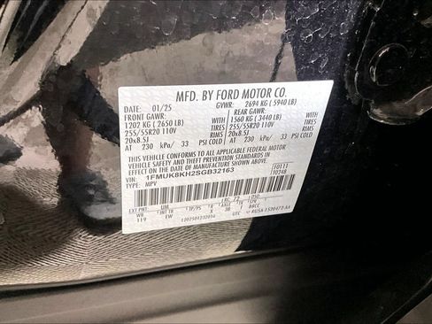 Used 2025 Ford Explorer ST-Line AWD/4WD image 27