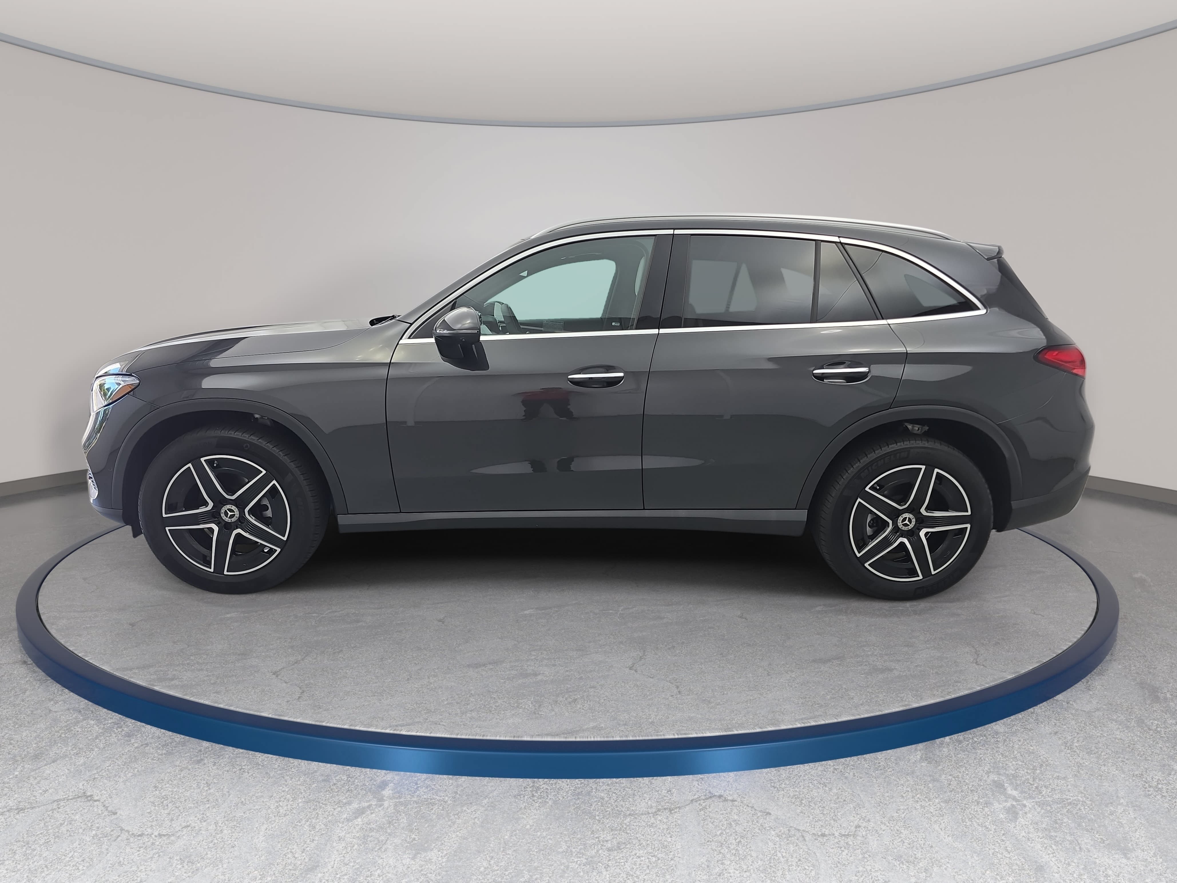 Certified 2026 Mercedes-Benz GLC 300 image 8