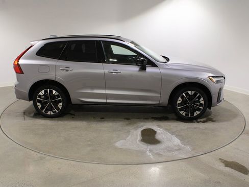 New 2026 Volvo XC60 B5 Plus w/ Protection Package Premier image 7