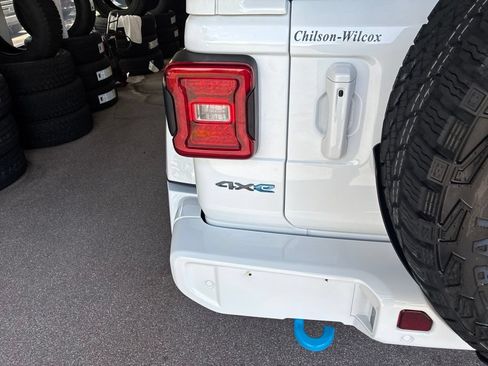 Used 2024 Jeep Wrangler High Altitude AWD/4WD image 26
