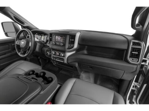 Used 2024 RAM 3500 Tradesman w/ Chrome Appearance Group AWD/4WD image 15