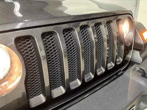 Used 2021 Jeep Wrangler Unlimited Sport image 30