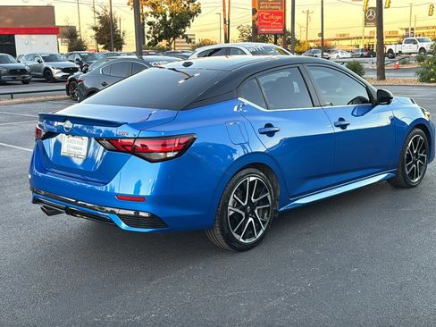 Used 2024 Nissan Sentra SR w/ SR Premium Package image 8