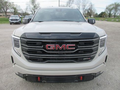 New 2026 GMC Sierra 1500 AT4 w/ AT4 Premium Package AWD/4WD image 12