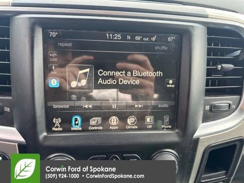 Used 2017 RAM 1500 Big Horn AWD/4WD image 12