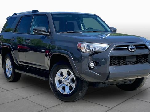 Used 2024 Toyota 4Runner SR5 Premium image 3