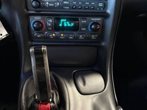 Used 2002 Chevrolet Corvette Z06 w/ Memory Pkg image 47