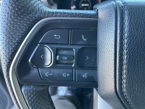 Certified 2024 Toyota Tacoma TRD Off-Road AWD/4WD image 20