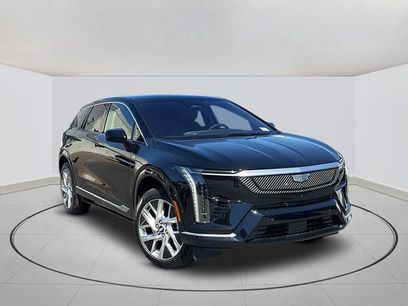 New 2025 Cadillac Optiq Luxury 1