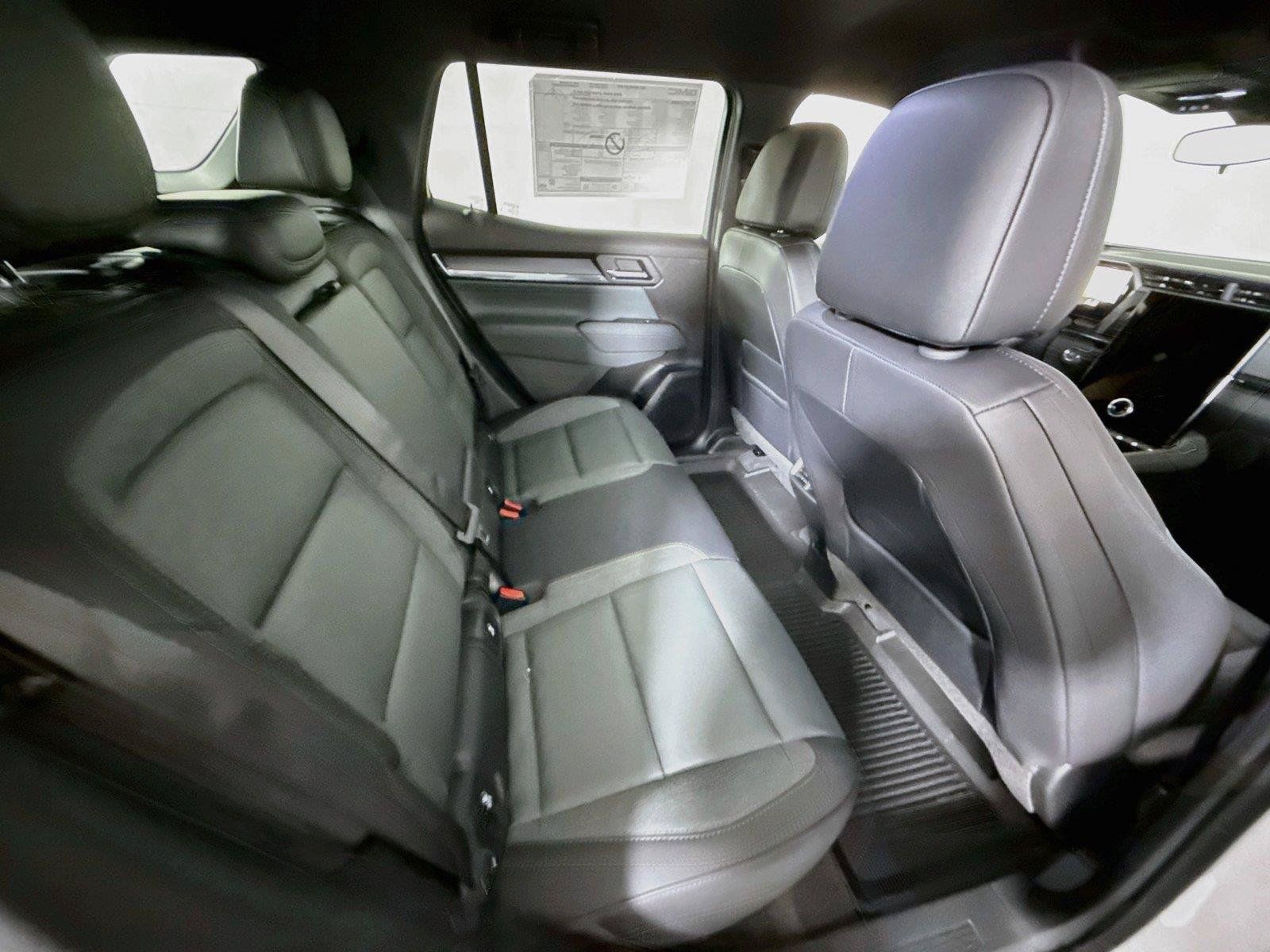 New 2027 GMC Terrain AT4 w/ Convenience Package III AWD/4WD image 20