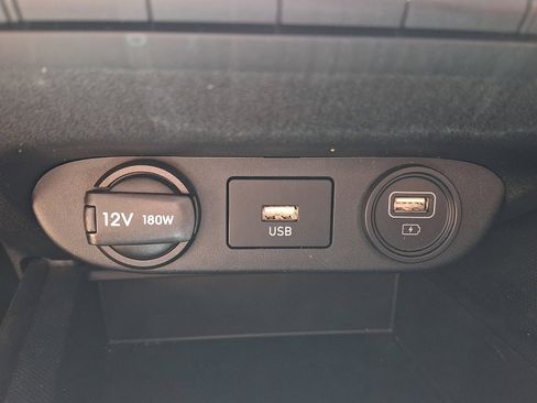 Certified 2023 Hyundai Elantra SEL w/ Preferred Accessory Package FWD image 23