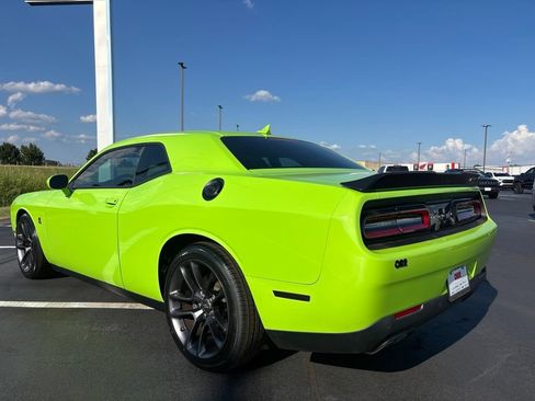 Used 2023 Dodge Challenger R/T Scat Pack RWD image 4