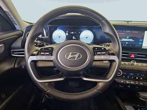 Certified 2024 Hyundai Elantra SEL w/ Convenience Package FWD image 14
