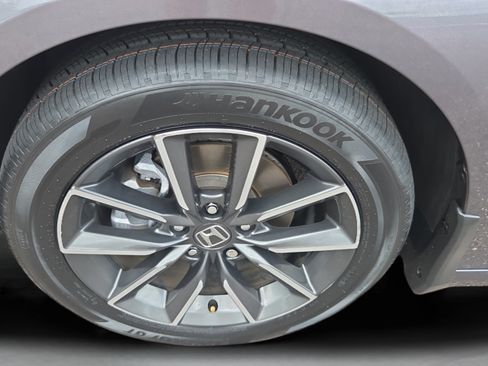 Certified 2022 Honda Accord EX-L image 9