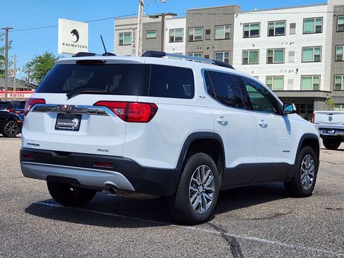 Used 2019 GMC Acadia SLE image 10