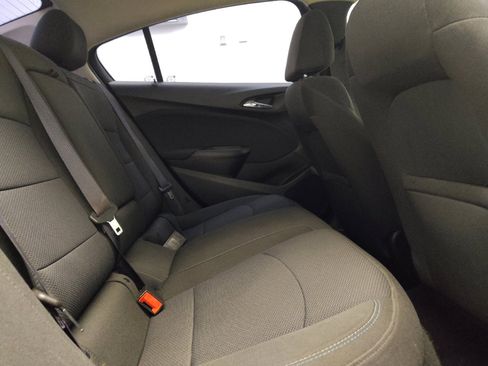 Used 2016 Chevrolet Cruze LT FWD image 19