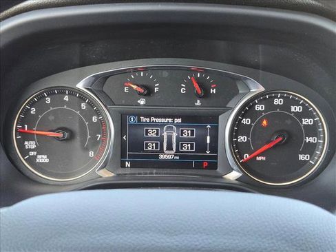 Used 2023 GMC Acadia SLE image 11