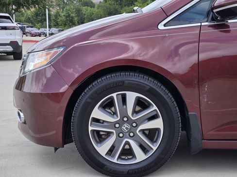 Used 2016 Honda Odyssey Touring Elite image 10