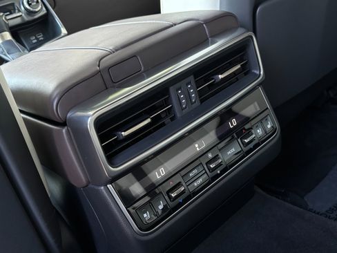 Used 2022 Lexus LX 600 4WD w/ Accessory Package (Z1) image 25