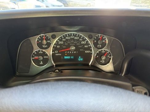 Used 2019 Chevrolet Express 2500 Work Van w/ Driver Convenience Package image 16