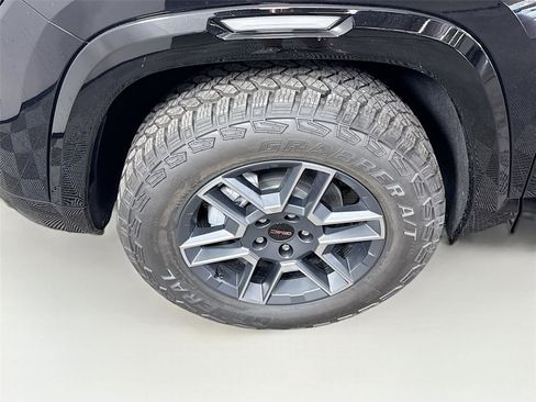 New 2026 GMC Terrain AT4 w/ Convenience Package III image 25