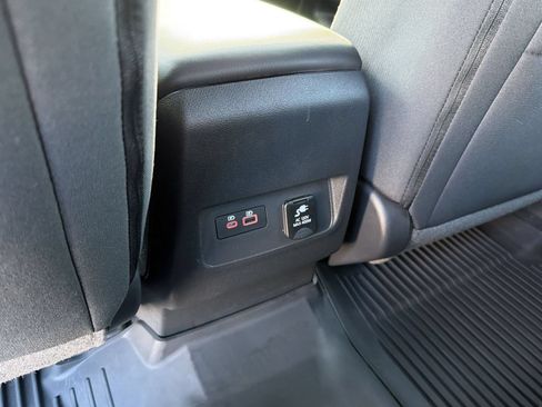 Used 2023 Nissan Frontier PRO-4X w/ Pro Convenience Package AWD/4WD image 30