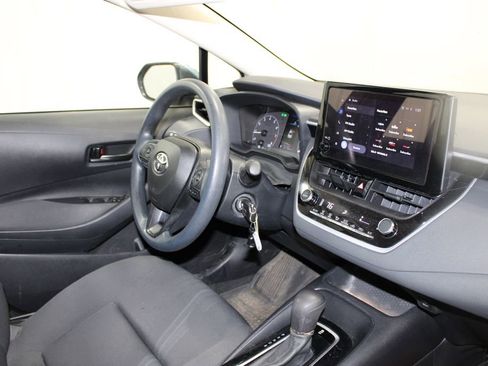 Used 2023 Toyota Corolla LE image 23