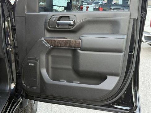 Used 2023 GMC Sierra 2500 Denali w/ Denali Black Diamond Edition image 34