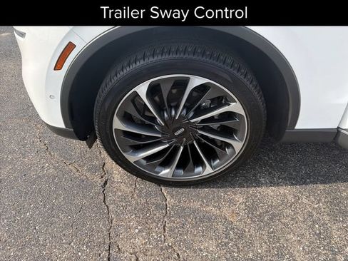 Certified 2024 Lincoln Aviator Reserve w/ Equipment Group 201A AWD/4WD image 33