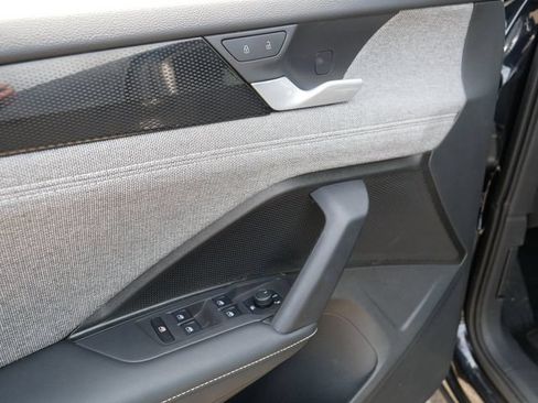 Certified 2025 Volkswagen Tiguan S AWD/4WD image 16