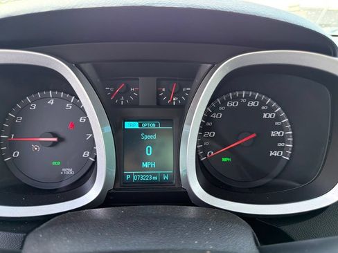 Used 2017 Chevrolet Equinox LS FWD image 21