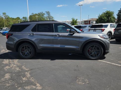 New 2026 Ford Explorer ST w/ Sun And Sound Package AWD/4WD image 8