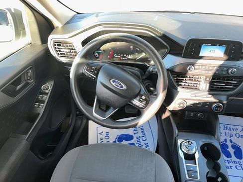 Used 2020 Ford Escape S image 15
