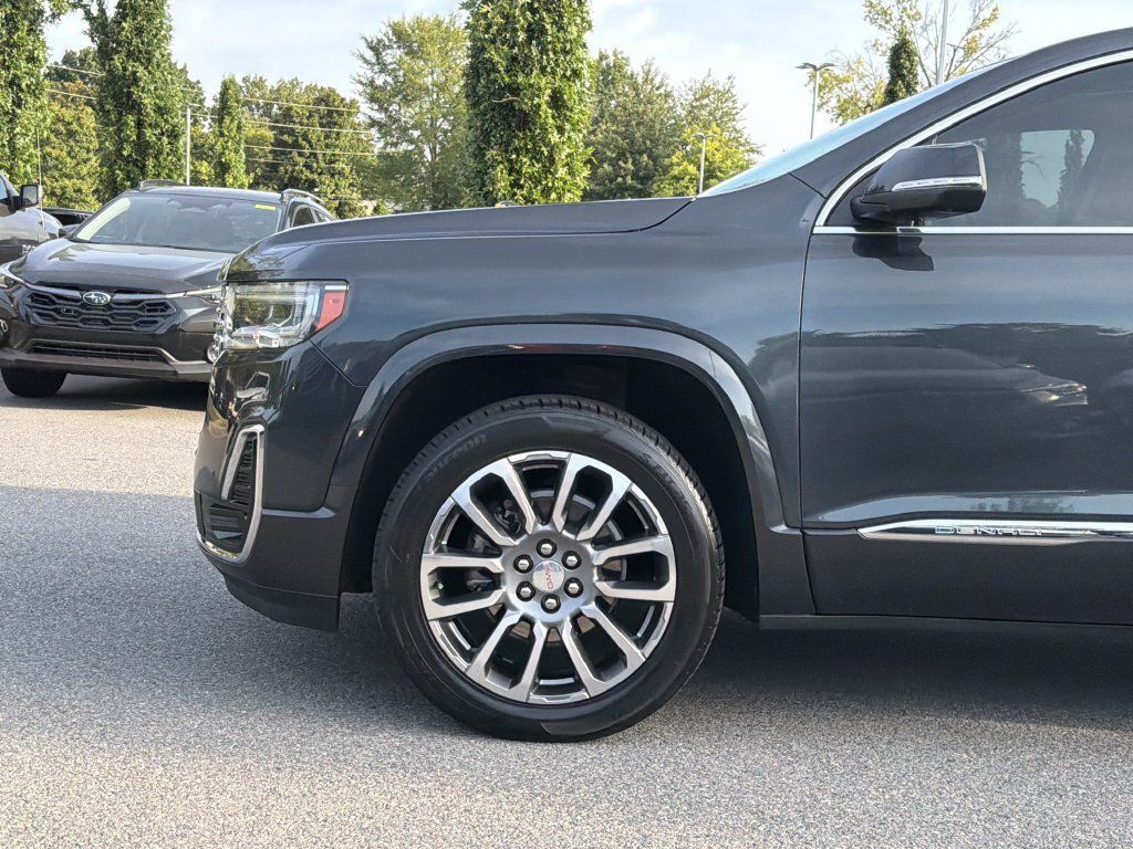 Used 2021 GMC Acadia Denali w/ Denali Technology Package FWD image 9
