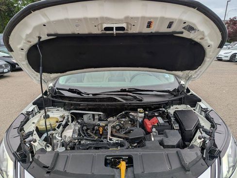 Used 2021 Nissan Rogue SL AWD/4WD image 36