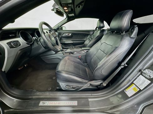 Used 2016 Ford Mustang Premium RWD image 13