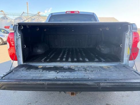 Used 2017 Toyota Tundra SR5 w/ TRD Off Road Package AWD/4WD image 41