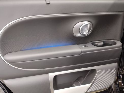 New 2026 Hyundai Ioniq 9 Calligraphy image 30