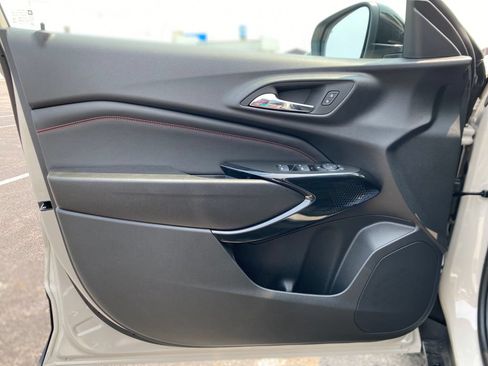 New 2026 Chevrolet Trax RS w/ Sunroof Package FWD image 19